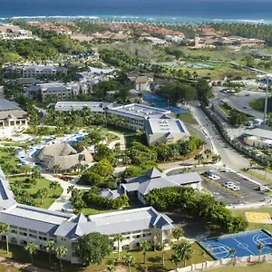 Курортный комплекс Royalton Splash Punta Cana, An Autograph Collection & Casino Пунта-Кана