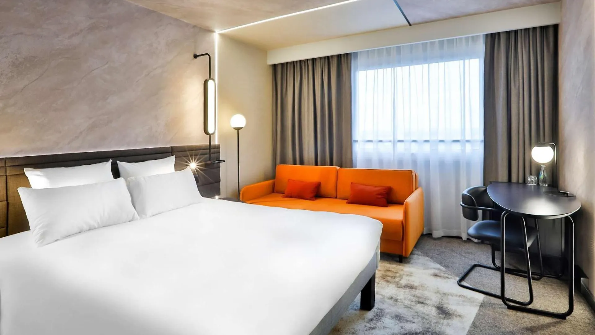 Novotel Praha Wenceslas Square 4*, Прага Чехия