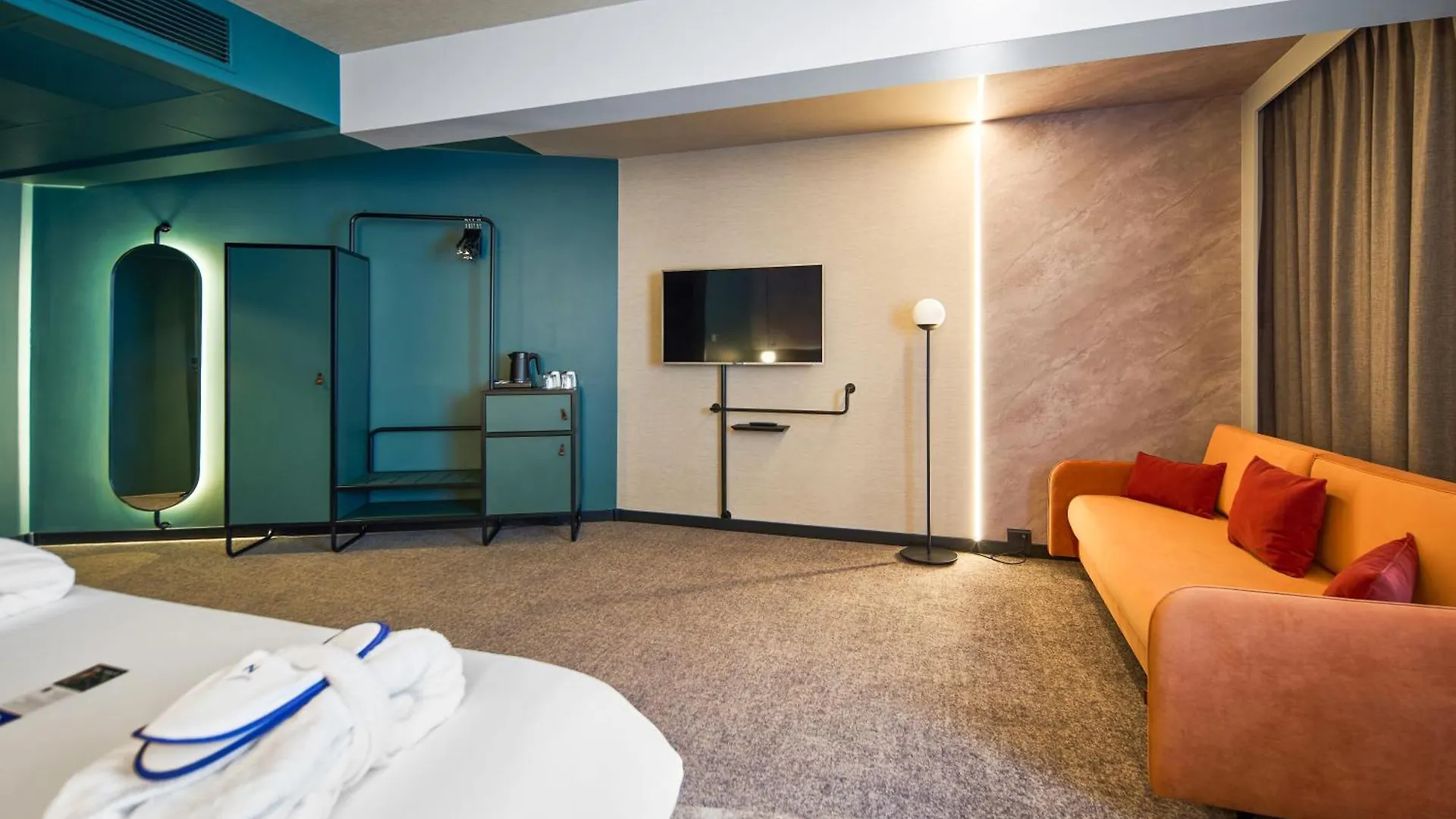 **** Отель Novotel Praha Wenceslas Square Чехия