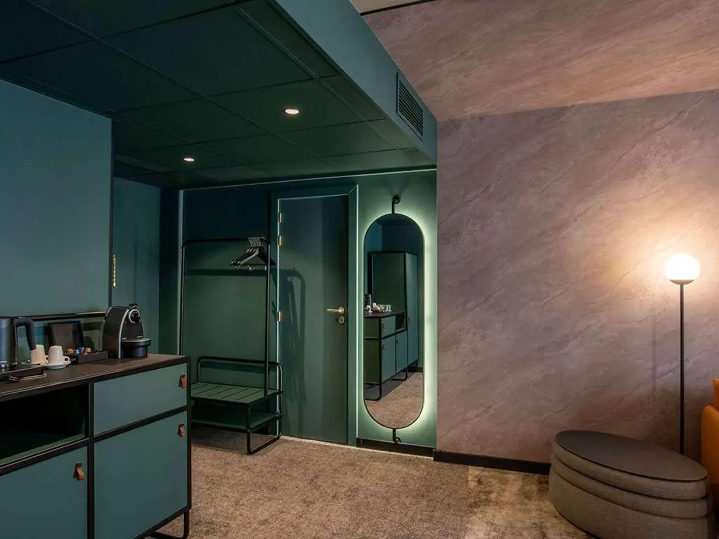 Отель Novotel Praha Wenceslas Square